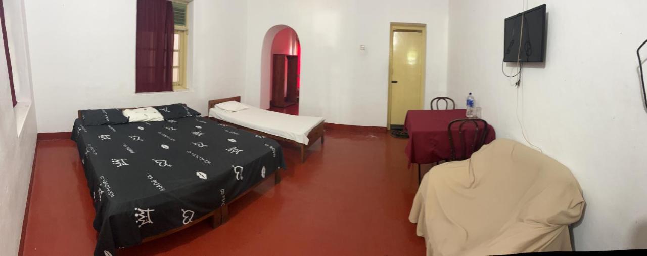 Resthouse Vavuniya Hotel Kültér fotó